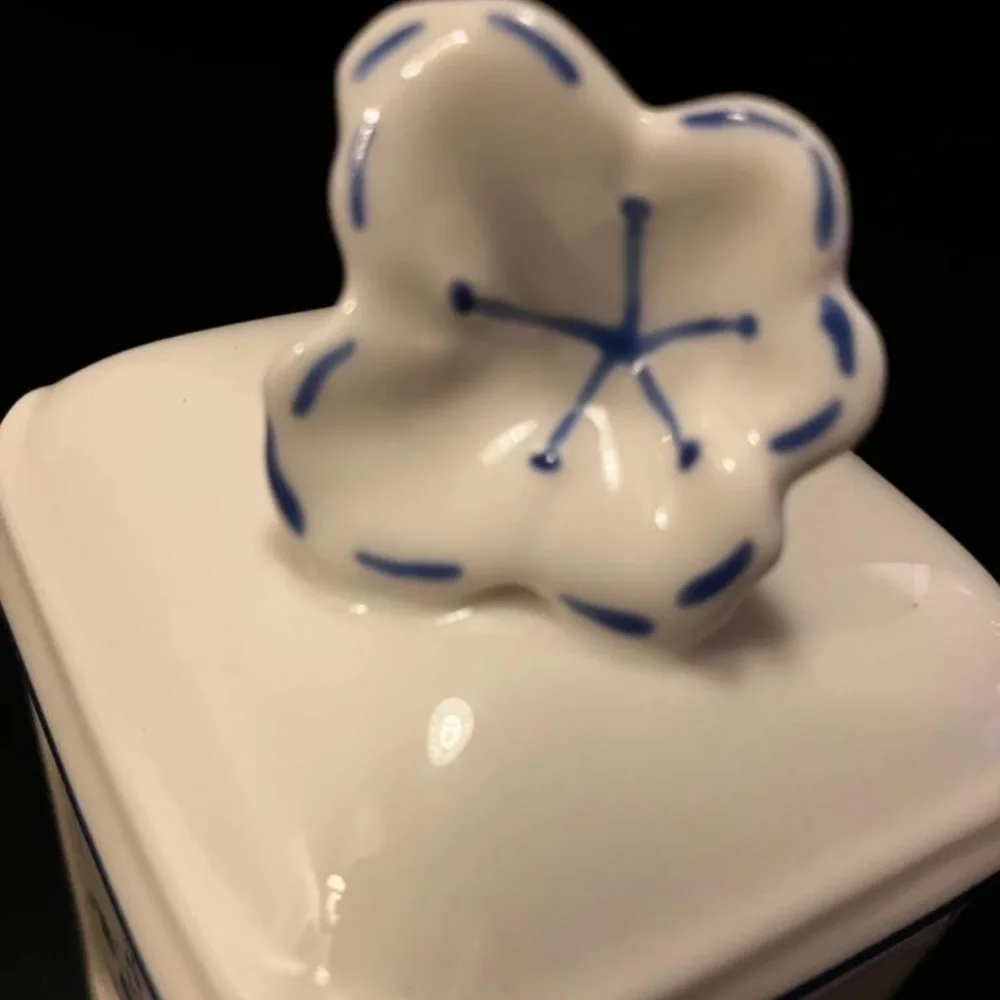 Villeroy & Boch 1748 Small Canister - Picture 4 of 7